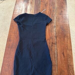 Classic Black Short-Sleeve Women’s Sheath Dress